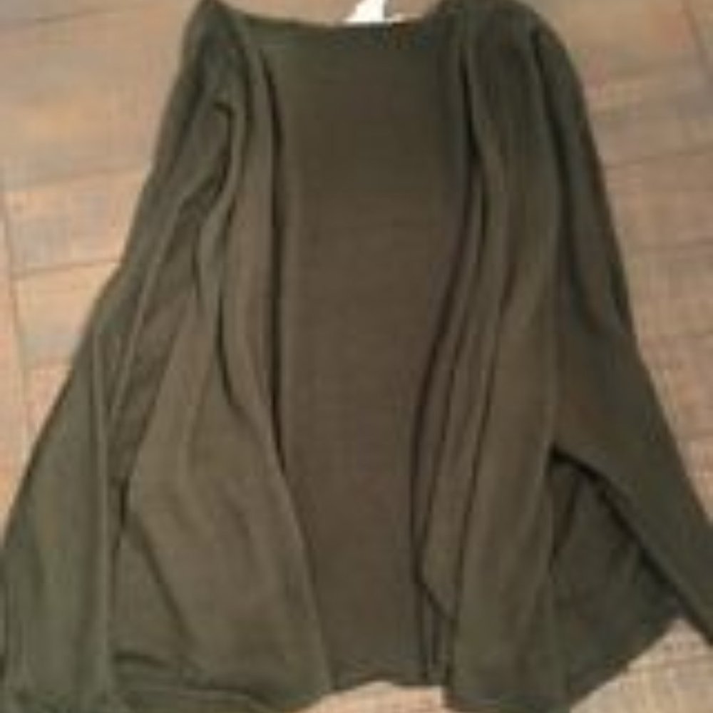 Pepper women's sweater size M
